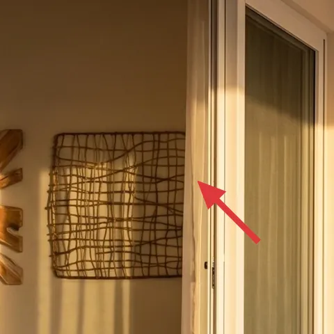 woven wall hanging (grid pattern)